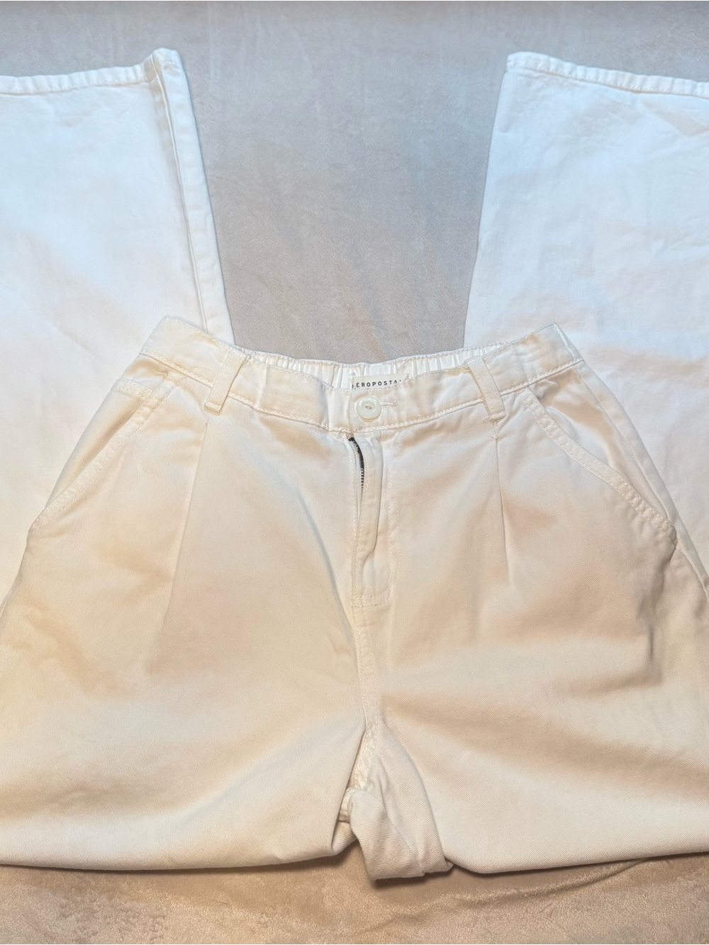 Aeropostale White Pleated High-Waisted Wide Leg Trousers Pants - Size S